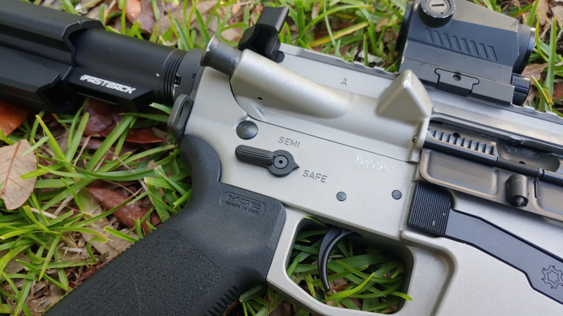 CMMG Banshee ambidextrous safety