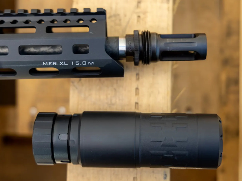 SilencerCo Velos LBP 556K and ASR mount on AR-15 rifle