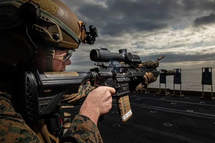 The VCOG 1-8X represents one of the first general issue LPVOs in the military. It provides infantry Marines with an up-close look at their threat. (Courtesy USMC)